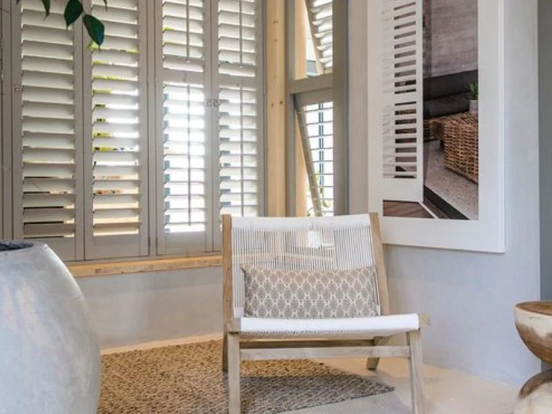 Living Area Shutters CAT IMG1